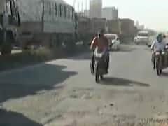  રાજકોટના ગોંડલ રોડ પર ખાડાઓથી લોકો પરેશાન, જુઓ વીડિયો