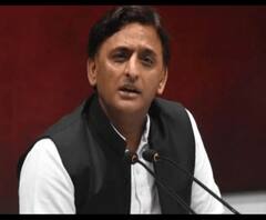 गोंडा में एसिड अटैक पीड़ित बहनों से अखिलेश यादव ने की बात,1 लाख की आर्थिक मदद दी