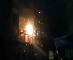 রাতে আগুনের পর সকালেও গণেশচন্দ্র অ্যাভিনিউয়ের বহুতলে ধোঁয়া, গেল দমকল