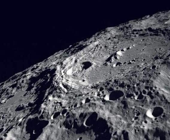 চাঁদের গহ্বরে জলের অস্তিত্ব, যুগান্তকারী আবিষ্কার নাসার
