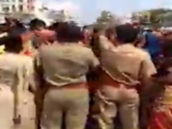 રાજકોટમાં બુધવારી બજાર બંધ રાખવાના નિર્ણય સામે પાથરણા ધારકોનો વિરોધ, જુઓ વીડિયો