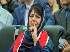 Meeting at Farooq Abdullah's residence to begin shortly | Newsgram