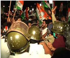 রাহুলকে গ্রেফতারের প্রতিবাদে কলকাতায় কংগ্রেসের মিছিল, বিজেপি পার্টি অফিসের সামনে পুলিশের বাধা