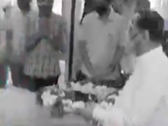 મુખ્યમંત્રી રૂપાણીએ પૂર્વ મુખ્યમંત્રી કેશુભાઇ પટેલને આપી શ્રદ્ધાંજલિ, જુઓ વીડિયો