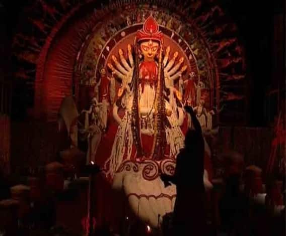 শারদ আনন্দ ২০২০: মাল্টিক্যামে সুরুচি সঙ্ঘের সন্ধ্যারতি, দেখুন সরাসরি 