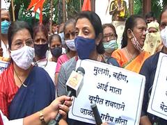 Mumbai: Shiv Sena workers stage protest against Hathras case