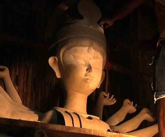 শারদ আনন্দ ২০২০: আমার পুজো | দর্শনার্থীদের কথা ভেবে আর কী কী সাবধানতা নিচ্ছেন সমাজসেবী সঙ্ঘের উদ্যোক্তারা? ঘুরে দেখলেন রাজনন্দিনী পাল