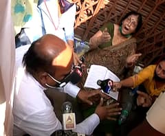 'मराठी'साठी लढा | खासदार अरविंद सावंत यांनी घेतली लेखिका शोभा देशपांडेंची भेट