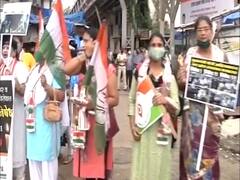 Mumbai: Women Congress workers protest against Hathras case 