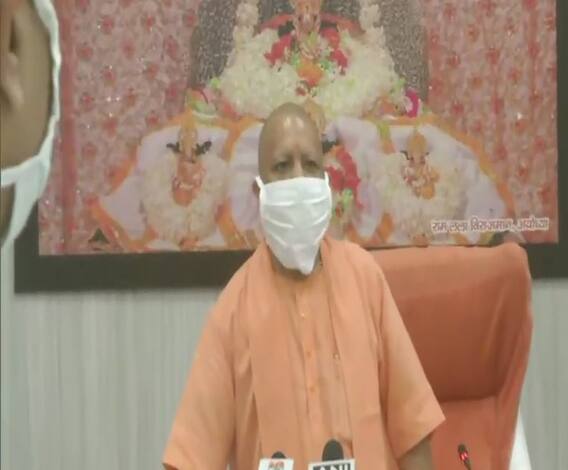 Yogi सरकार की पहल, अब थानों में बेखौफ जा सकेंगी महिलाएं| Mission Shakti| Ganga Prime | ABP Ganga