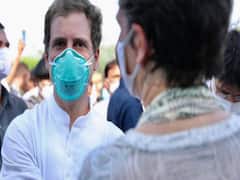 Rahul Gandhi और Priyanka Gandhi को Formula 1 गेस्ट हाउस में हिरासत में रखा गया 