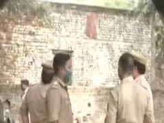 Pratapgarh: छेड़खानी से तंग आकर छात्रा ने दी जान, पिछले 6 महीने से मनचले कर रहे थे परेशान