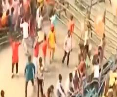 হাওড়া ময়দানে ব্যারিকেড ভাঙার চেষ্টা, পুলিশের সঙ্গে বিজেপি সমর্থকদের ধস্তাধস্তি, ইটবৃষ্টি, জলকামান