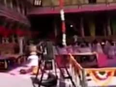 અમદાવાદ: કાલુપુર સ્વામિનારાયણ મંદિરમાં ગુજરાતી ફિલ્મના શુટિંગથી વિવાદ, જુઓ વીડિયો