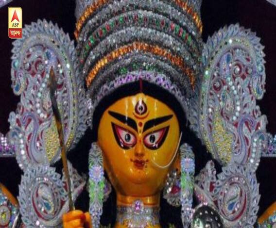 আনন্দ সকাল (৩): তৃতীয়াতে শিয়ালদা স্টেশনে এলেন না ঢাকিরা, তবে কি ঢাকের বাদ্যি ডাউনলোড?