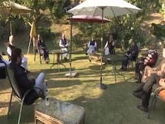 Tahir Sayeed Vs Romana Isar Khan on Farooq Abdullah, Mehbooba Mufti's statements