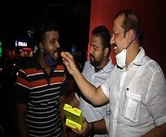 #MPSC ची परीक्षा पुढे ढकलल्यानंतर पुण्यामध्ये विद्यार्थ्यांचा जल्लोष, मुख्यमंत्र्यांच्या निर्णयाचं स्वागत