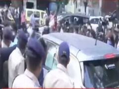 देखिए जब जेल से अपने घर के लिए निकलीं Rhea Chakraborty