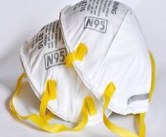 कोरोना काळात मास्क बनवणाऱ्या कंपन्यांची नफेखोरी; व्हीनस, मॅग्नम कंपन्यांचा तब्बल 200 कोटींंचा नफा