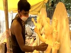 Delhi: Chittaranjan Park के Durga Puja में इस साल नहीं दिखेगी भव्यता, मूर्तिकारों की माली हालत खस्ता