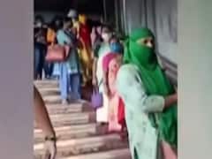 Mumbai: Social distancing violated at Railway Station