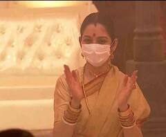 শারদ আনন্দ ২০২০: রাজডাঙা নব উদয় সঙ্ঘে দেবীবরণে জুন মাল্য