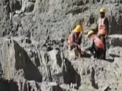 Zojila Tunnel: साइट पर ब्लास्ट के लिए डायनामाइट लगाया गया, Nitin Gadkari करेंगे पहला धमाका