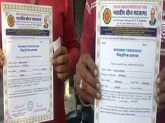 Ghaziabad: 236 Valmikis convert to Buddhism 