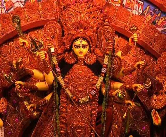 শারদ আনন্দ ২০২০: উত্তর কলকাতার তেলেঙ্গাবাগান সর্বজনীনের নবমীর সন্ধের ঝলক 