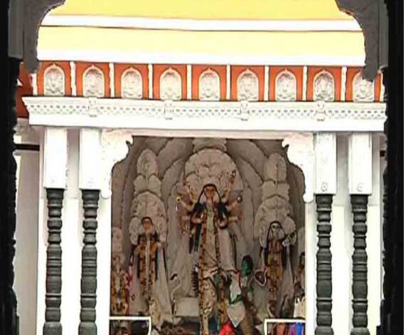 শারদ আনন্দ ২০২০: রাজডাঙা নব উদয় সঙ্ঘের থিম ‘মায়ের ভুবনে’, পুজোর শেষ দিনেও কড়াকড়ি 