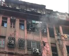গণেশচন্দ্র অ্যাভিনিউয়ের বহুতলে আগুন নেভার পর সকালে ফের ধোঁয়া, নতুন করে আতঙ্ক ছড়ায়
