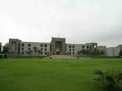  સોશિયલ ડિસ્ટન્સનું ભંગ કરનાર નેતાઓ સામે કાર્યવાહી કરવાના હાઇકોર્ટના આદેશ 