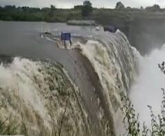 Osmanabad Nar-Madi Waterfall | डोळ्यांची पारणे फेडणारी नळदुर्ग किल्ल्यातील नर-मादी धबधब्याची दृश्ये!