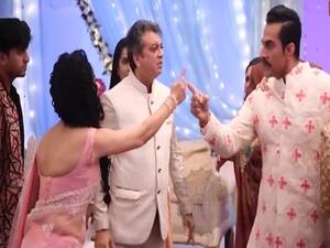 Rakhi breaks engagement, Anupamaa shows courage 