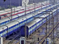 प्राइवेट स्टेशन की ओर बढ़ती रेल! Master Stroke Full (14.10.2020)