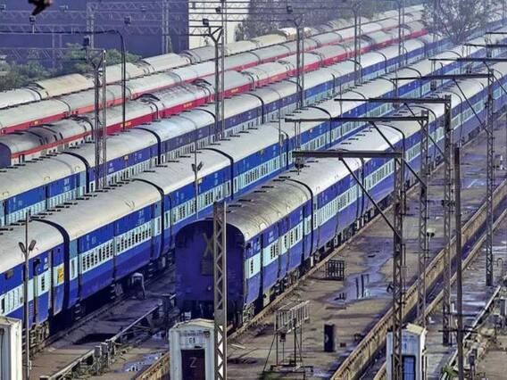 Indian Railways not a common man's mode of transport? | Master Stroke (14.10.2020)