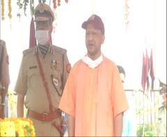 शहीद पुलिसकर्मियों को CM YOGI का सलाम | ABP GANGA 