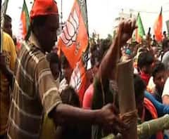 Bjp Nabanna Abhijan: পুলিশকে লক্ষ্য করে ইট ও কাচের বোতল! পাল্টা বেগুনি জলের তোড়ে অসুস্থ রাজু বন্দ্যোপাধ্যায়