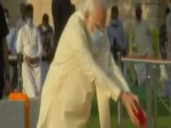 Gandhi Jayanti 2020: PM Modi ने बापू को दी श्रद्धांजलि