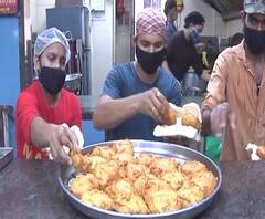 Vada Pav | लॉकडाऊन आणि महागाईची मुंबईच्या वडापावलाही झळ! लाखोंची भूक भागवणारा मुंबईचा वडापाव महागला