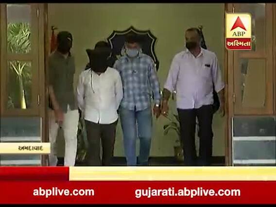  જામનગર: કુખ્યાત ભૂમાફિયા જયેશ પટેલને હથિયાર પૂરા પાડતો શખ્સ ઝડપાયો, જુઓ વીડિયો