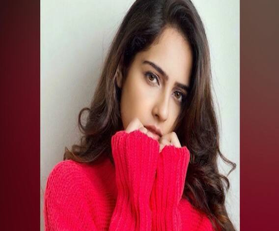 Attack on Malvi Malhotra | लग्नाला नकार दिल्याच्या रागातून अभिनेत्रीवर चाकू हल्ला, हल्लेखोर फरार