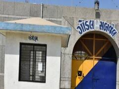 રાજકોટ જિલ્લાની ગોંડલ જેલમાં રાત્રે દરોડા, જુઓ વીડિયો 