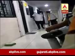 ગુજરાતના જાણીતા કથાકારને કોરોના થતા હાલત લથડી, વ્હીલચેરમાં લવાયા, જુઓ વીડિયો 