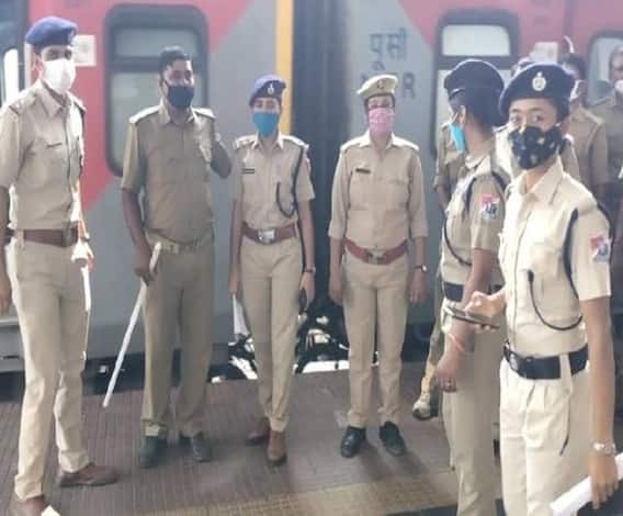 Chandauli: महिलाओं को सुरक्षित रखेगी 'मेरी सहेली' | Mudde Ki Baat| ABPGanga