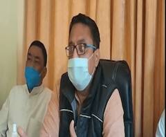 BJP सरकार के कामों पर सवाल,कांग्रेस ने दी धरना देने की चेतावनी | ABP GANGA 