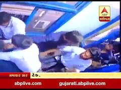 ભરુચ: નર્મદા બ્રિજ ટોલટેક્સ પર વાહનચાલકે ચપ્પુથી કર્મચારી પર કર્યો હુમલો, જુઓ વીડિયો 