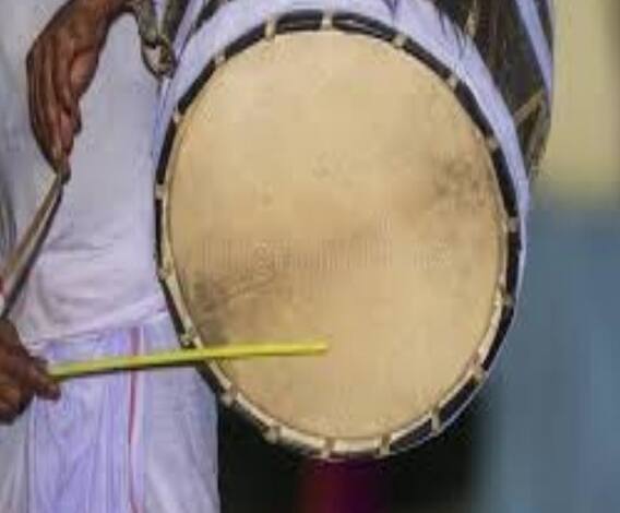 শারদ আনন্দ ২০২০: সল্টলেকের বিই ব্লকের পুজোয় ঢাকের তালে নাচ মহিলাদের