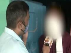 Hathras Case: लखनऊ ले जाने के लिए पीड़ित परिवार के घर नहीं पहुंचा प्रशासन, रात में जाने से इनकार