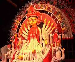 শারদ আনন্দ ২০২০: পুজো শেষের আগে অন্তিম কয়েক ঘণ্টায় সুরুচি সঙ্ঘে ভিড় জমাচ্ছেন দর্শনার্থীরা